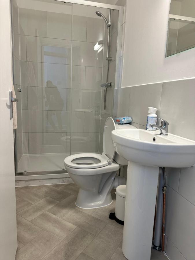 3 Bedroom House With Garden In Tottenham London
