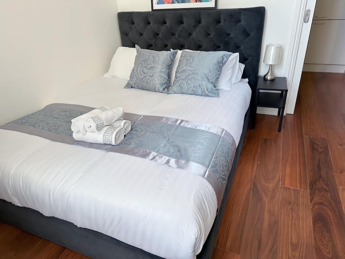 Leilighet Luxurious 2-bedroom, 2-bathroom Paddington Retreat With En-suite Tv Bed