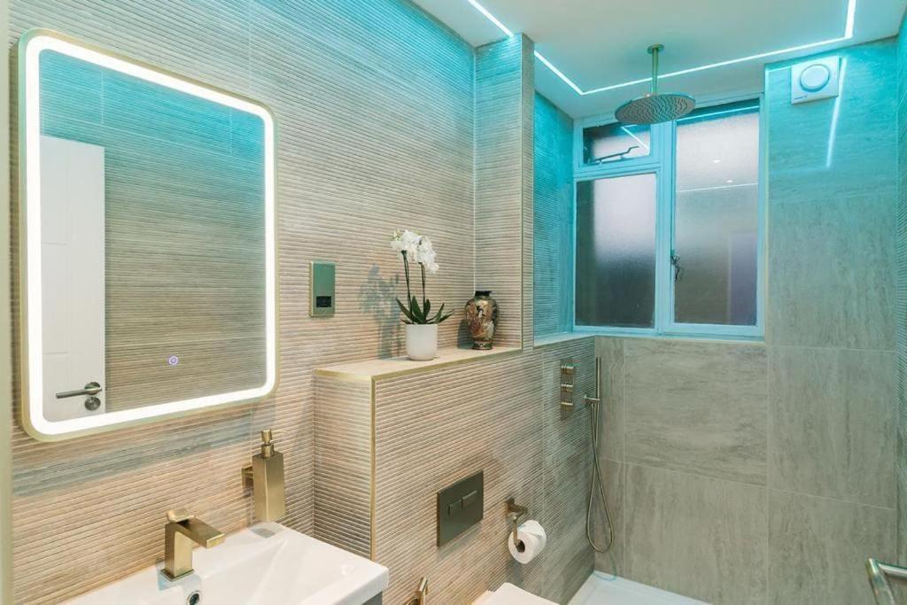 Fitzrovia 4 * London