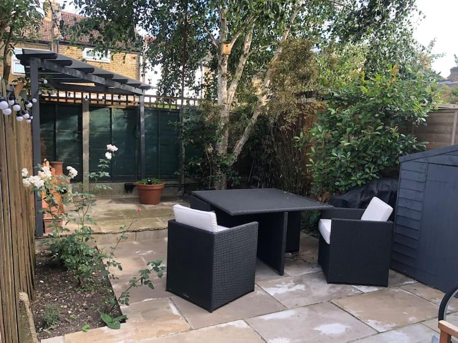 Unique Private W/ Easy Access To Appartement Londen