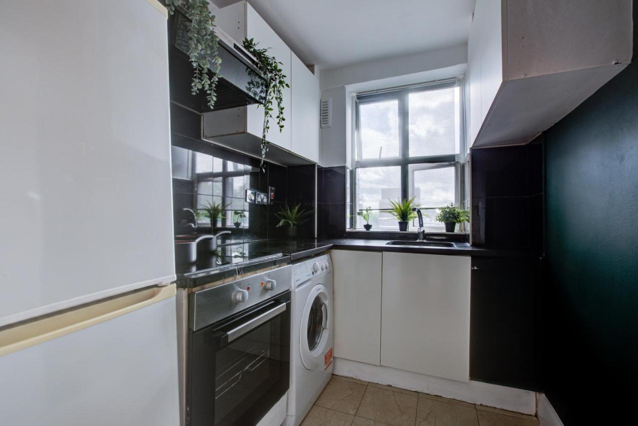Hyde Park Private Family Apartment *