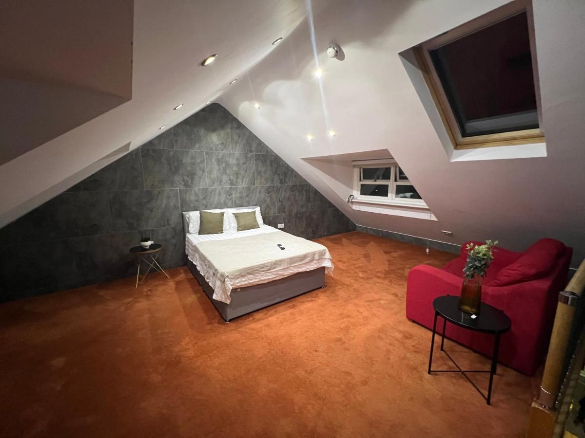 Camden 2 Homestay London