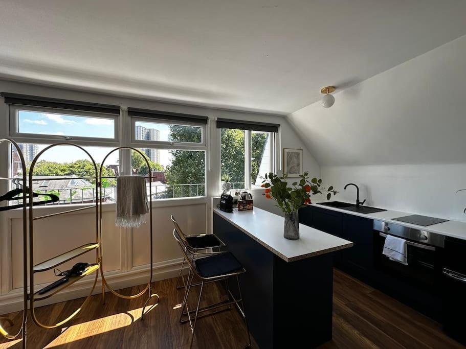 Apartment Boutique Near Regent's Park N10 *