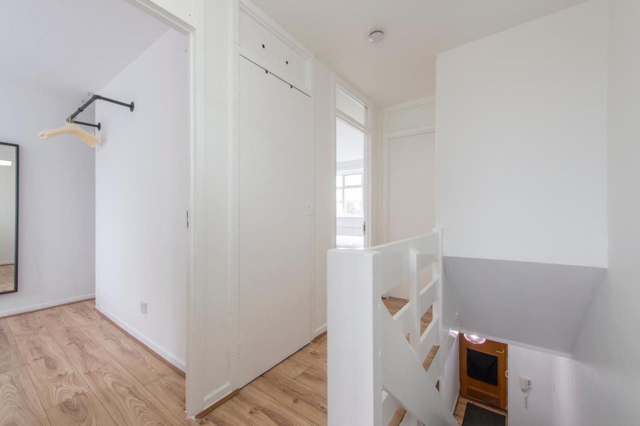 Modern Luxury By Mile End Leilighet London