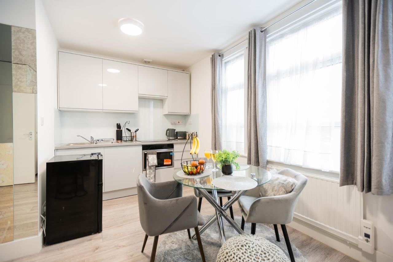 Apartment Newly Refurbished In Kensal F