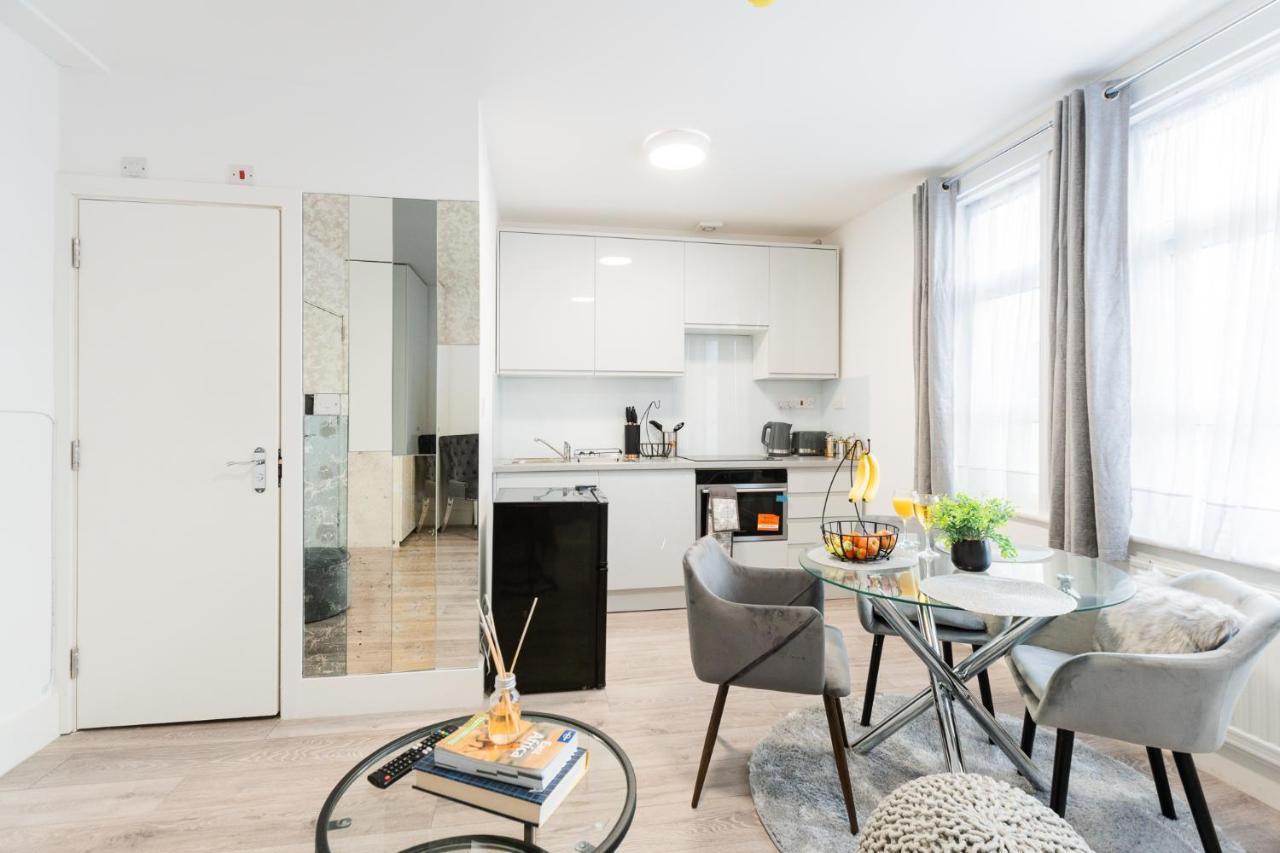 Apartment Newly Refurbished In Kensal F