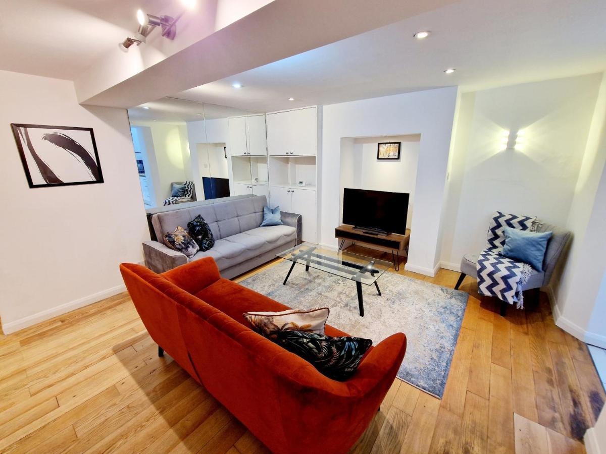 Apartment Beautiful Hyde Park Flat By Lancaster Gate Station With Private Back Patio *