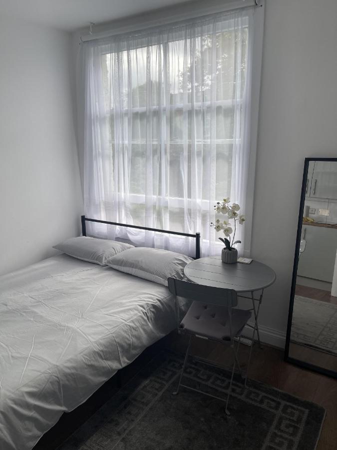 Apartment Charming In - 1 Person Only