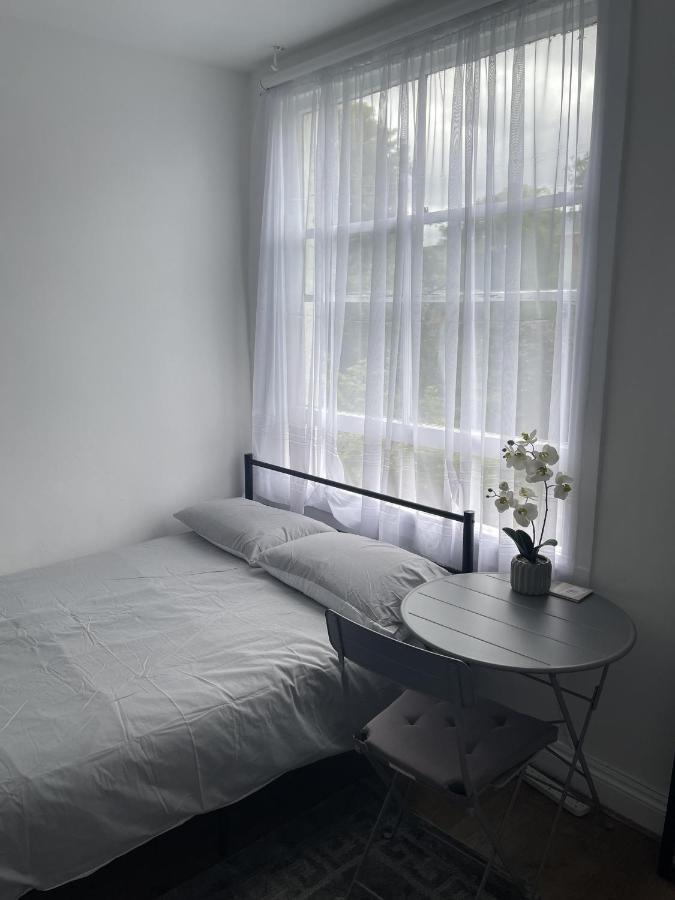 Apartment Charming In - 1 Person Only