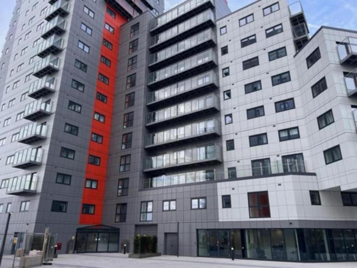 Skyvillion - River Thames Floor By Woolwich Ferry, Mins To Excel, O2 Arena , Airport With Parking London