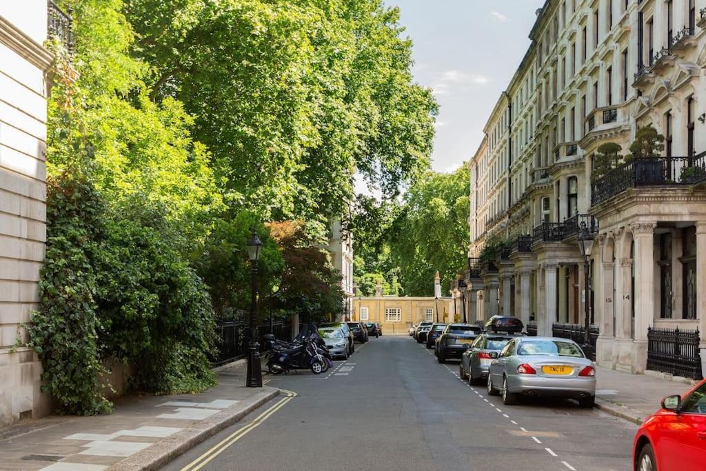 Hyde Park - Knightsbridge - Private Entrance Apartment London