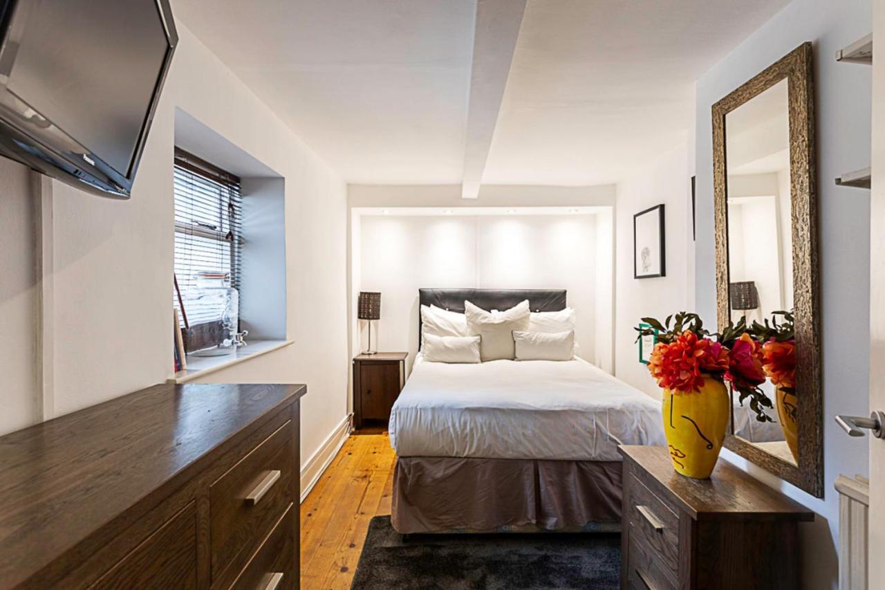 Apartment Style Three Bedroom House London