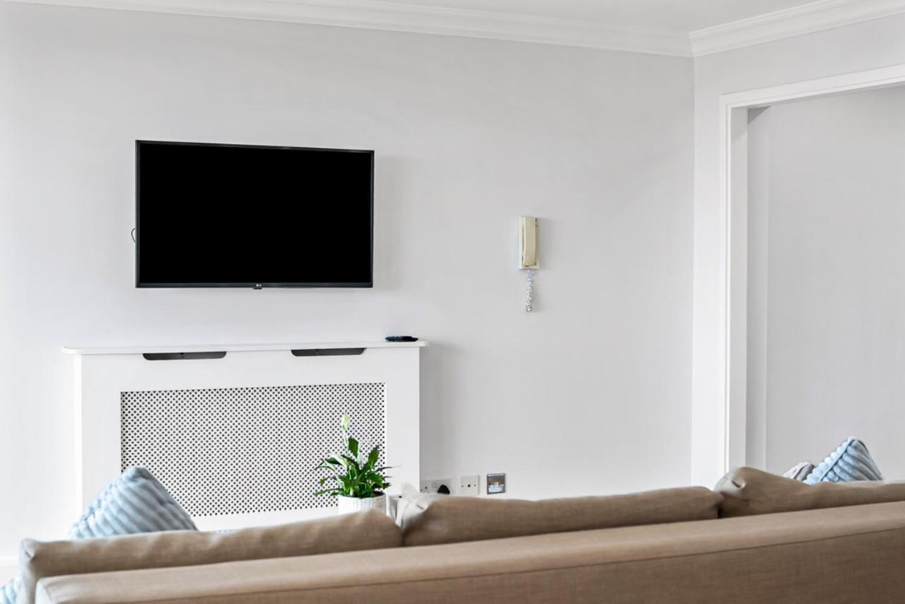 Apartamento Stunning Flat On King's Road, Chelsea With Balcony Londres