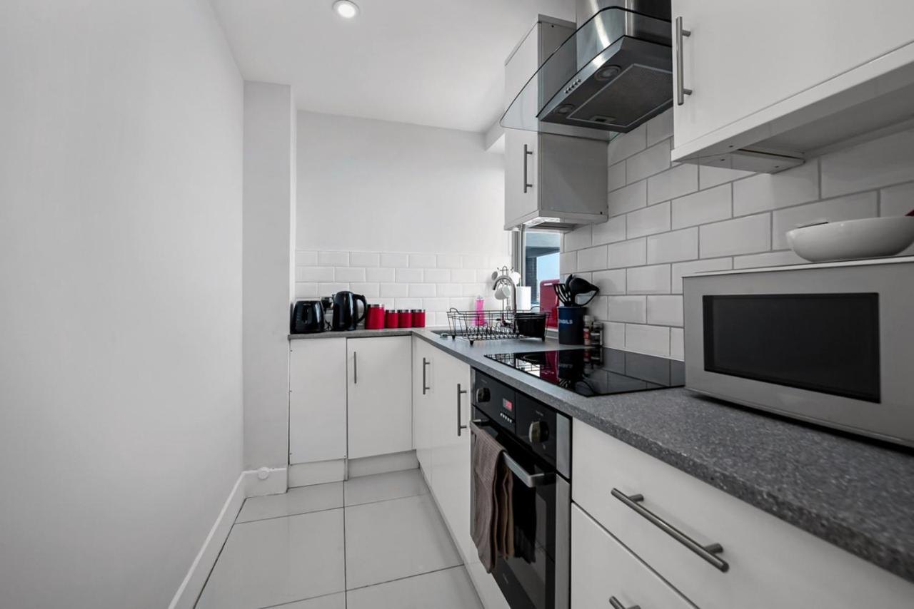 Stunning Flat On King's Road, Chelsea With Balcony * Londen