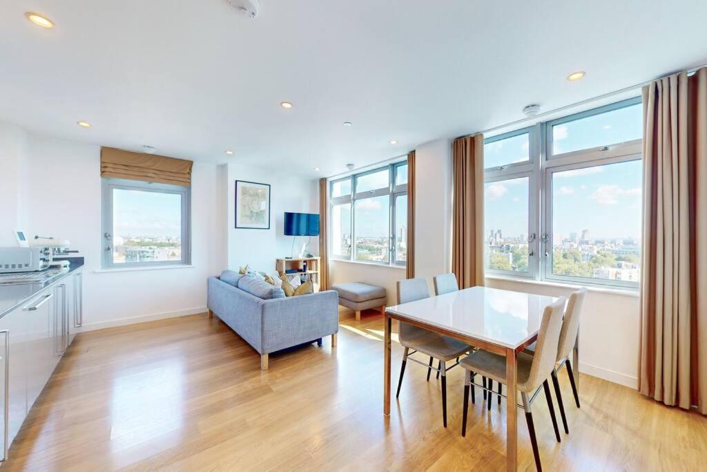 Apartment Spacious 3 Bed With Views In Limehouse London