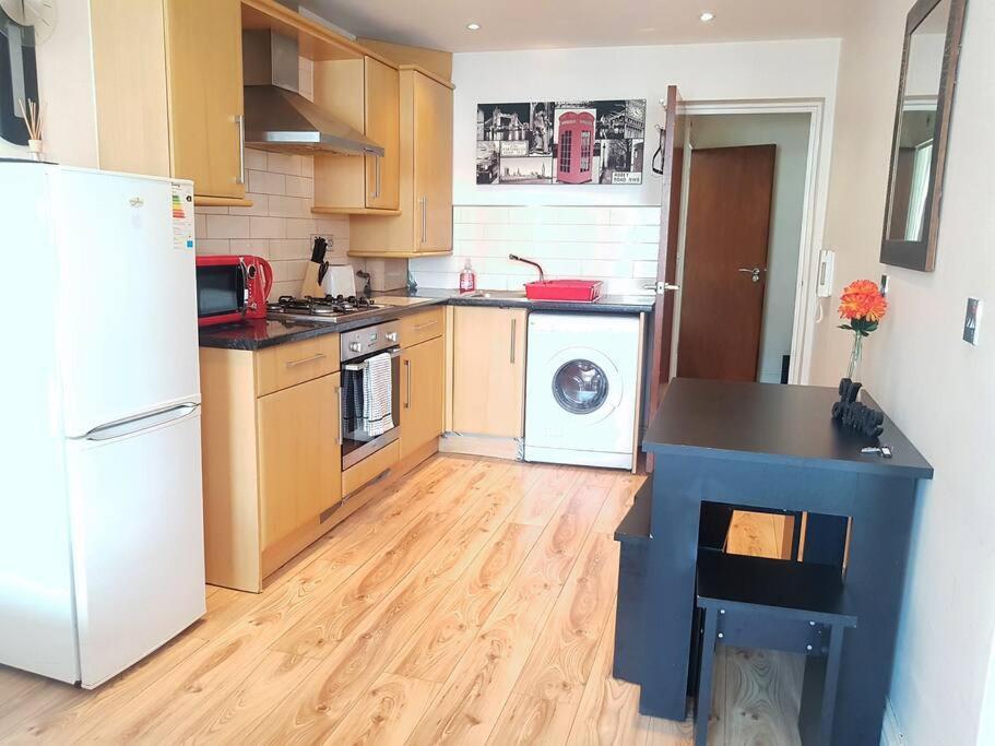 Cosy Flat In Great Locationin London
