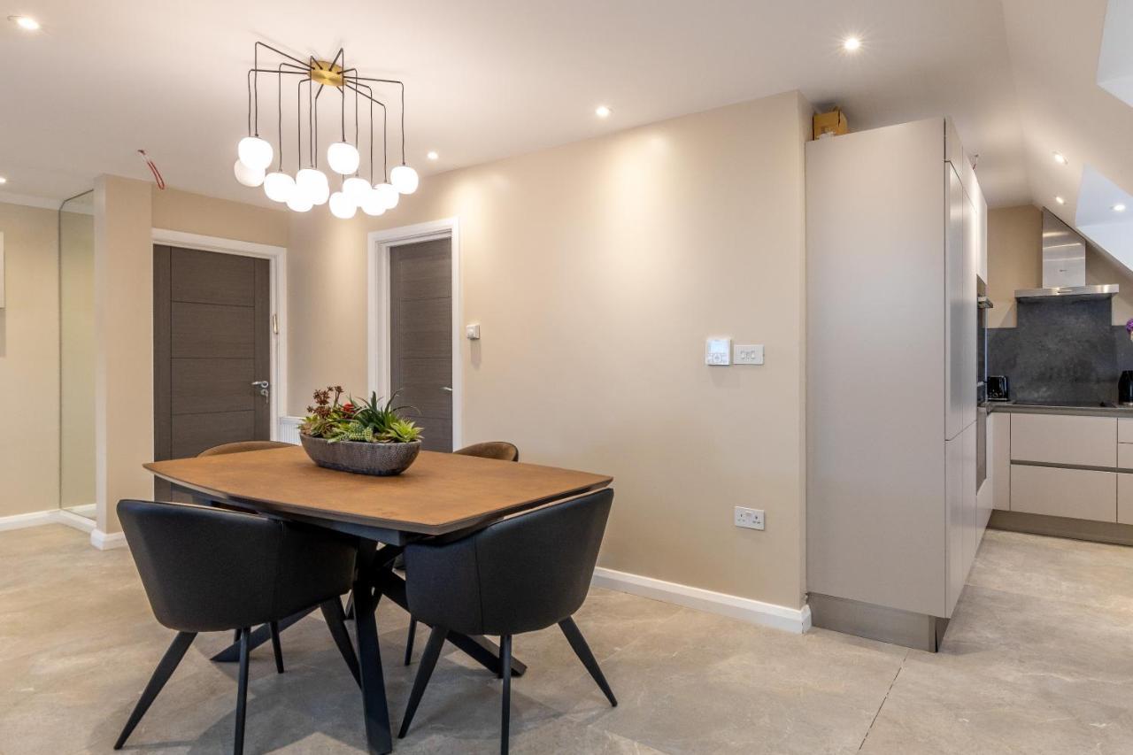 Beautiful 2-bed In Apartment