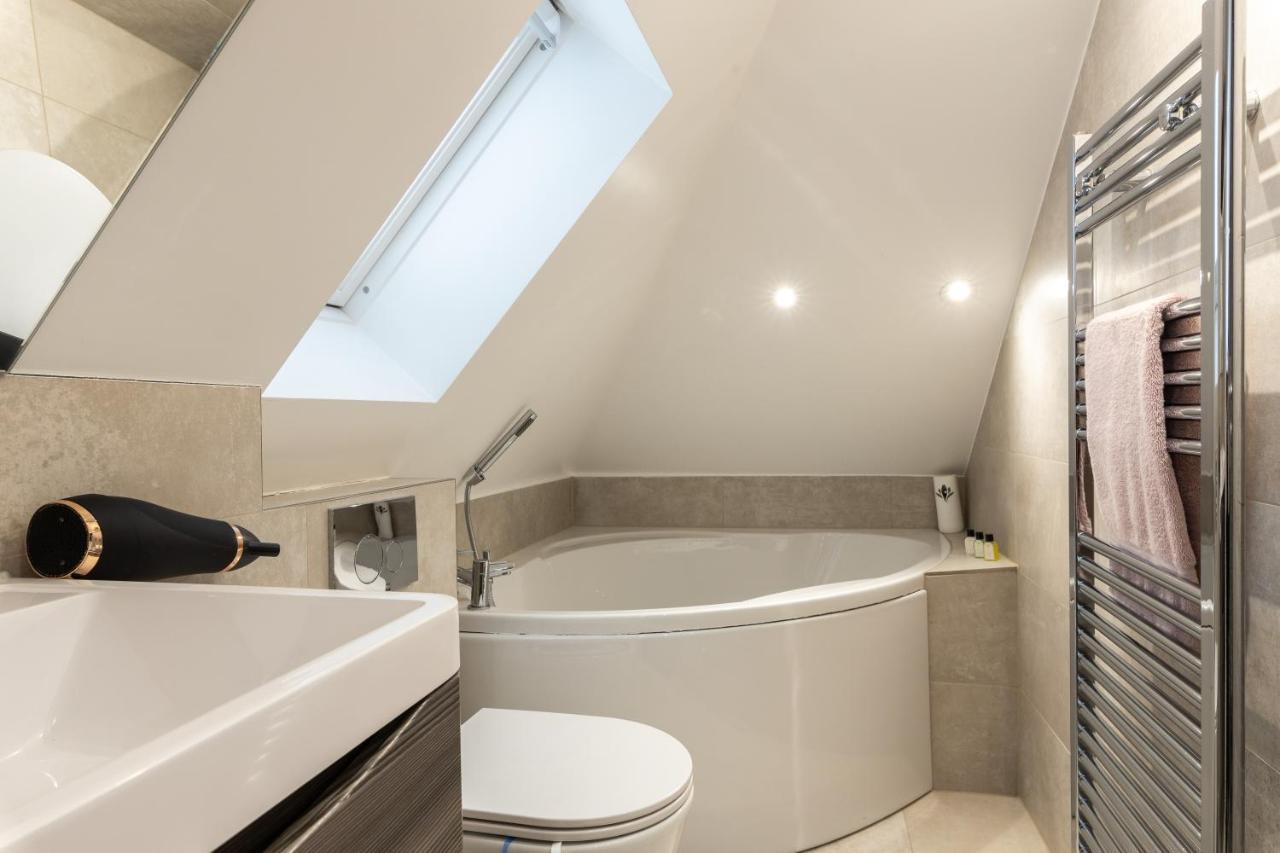 Beautiful 2-bed In London