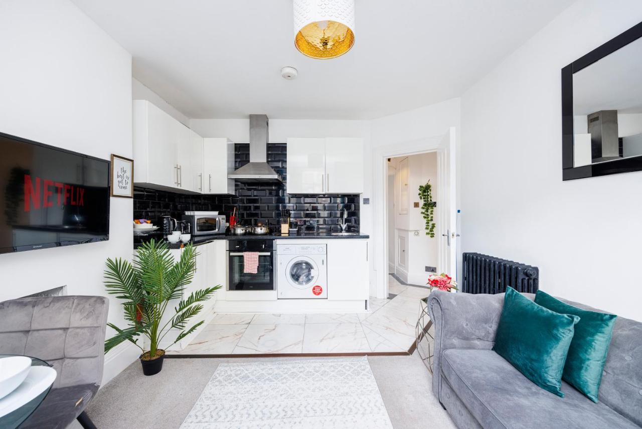 Apartment 2 Bed London