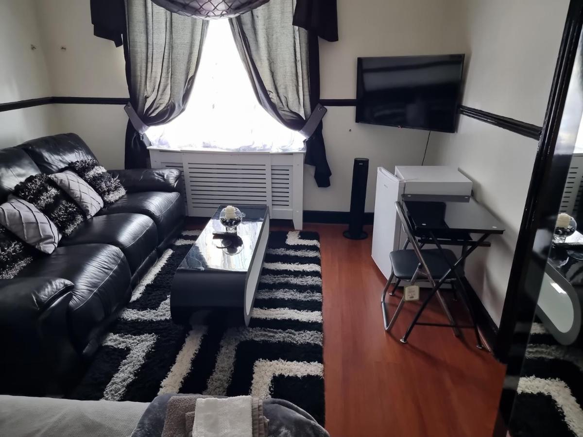 Lackco's Kingsize Luxurious Privat overnatting London