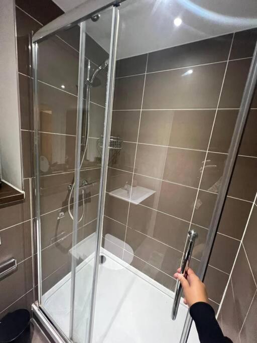 Apartment Lovely Sleep 8 Flat 20 Mins Bp153