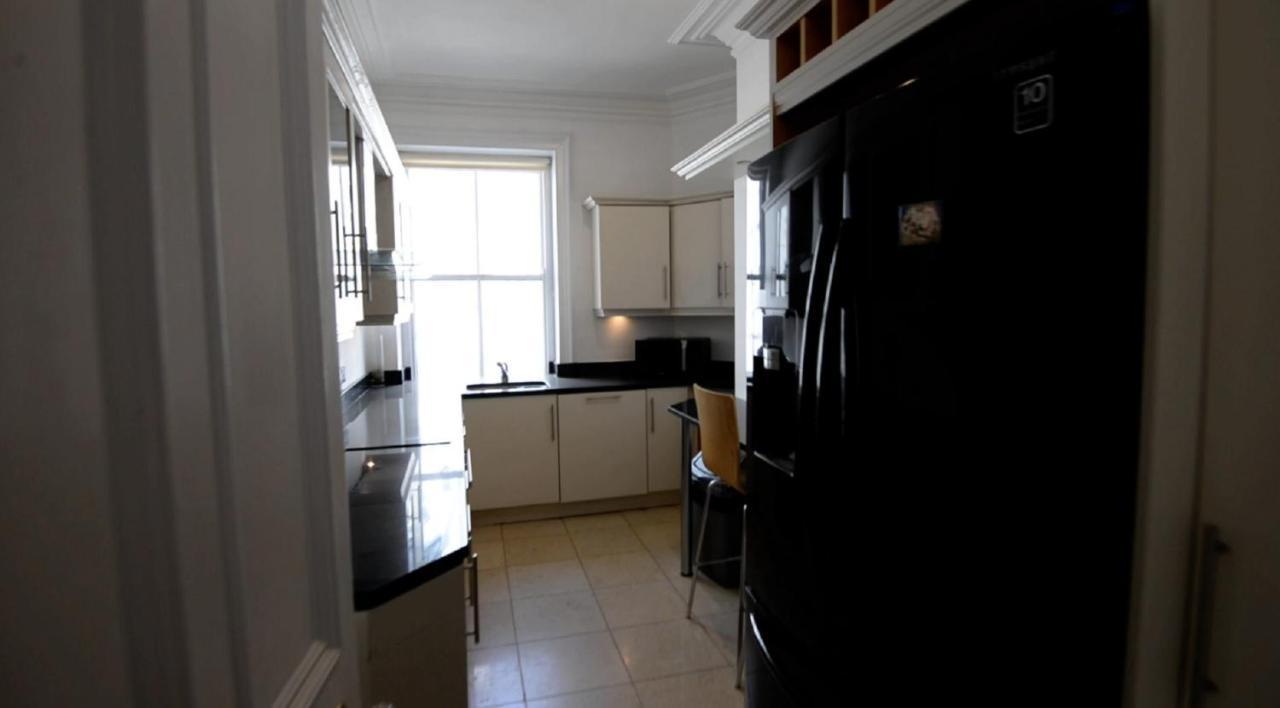 Beautiful 2-bed Flat In * London