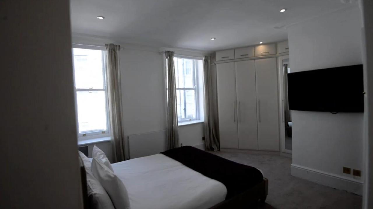 Beautiful 2-bed Flat In Apartment *