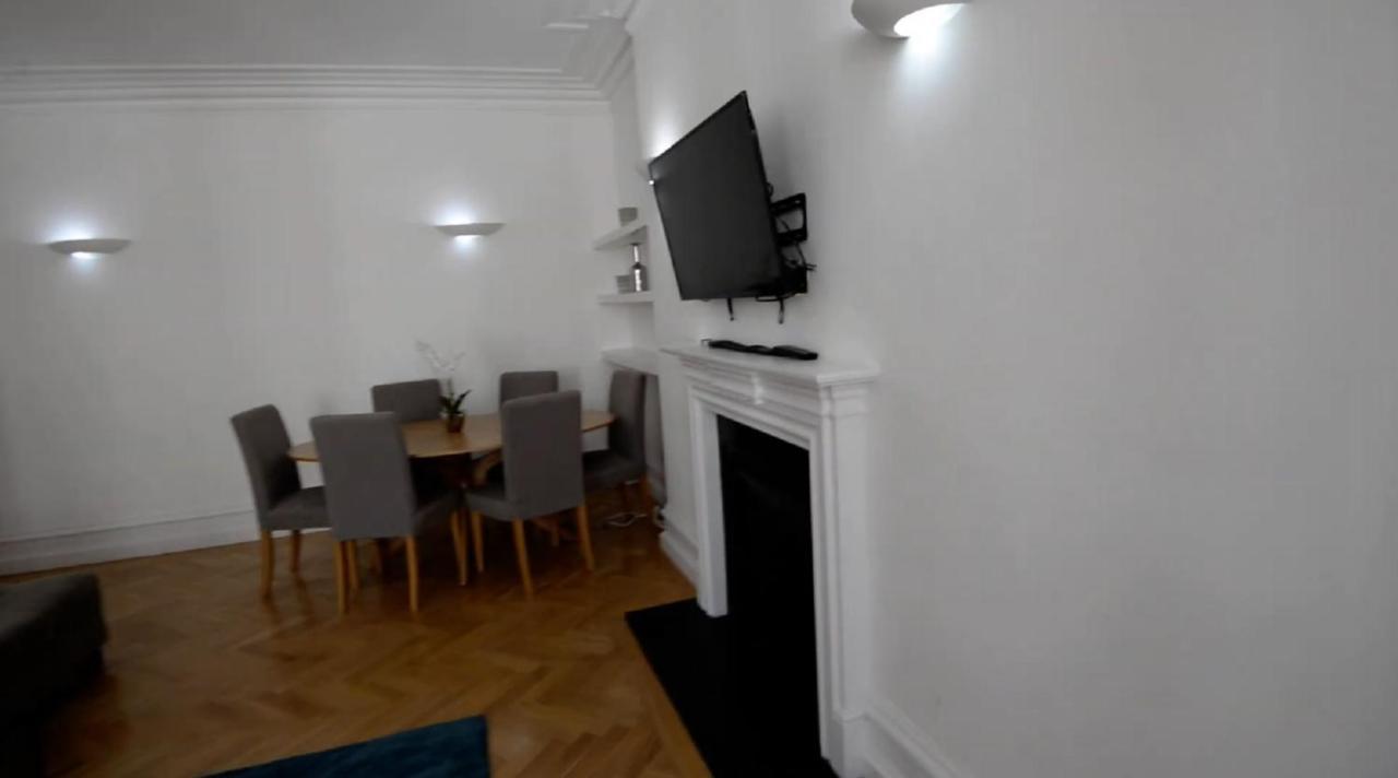 Apartment Beautiful 2-bed Flat In London