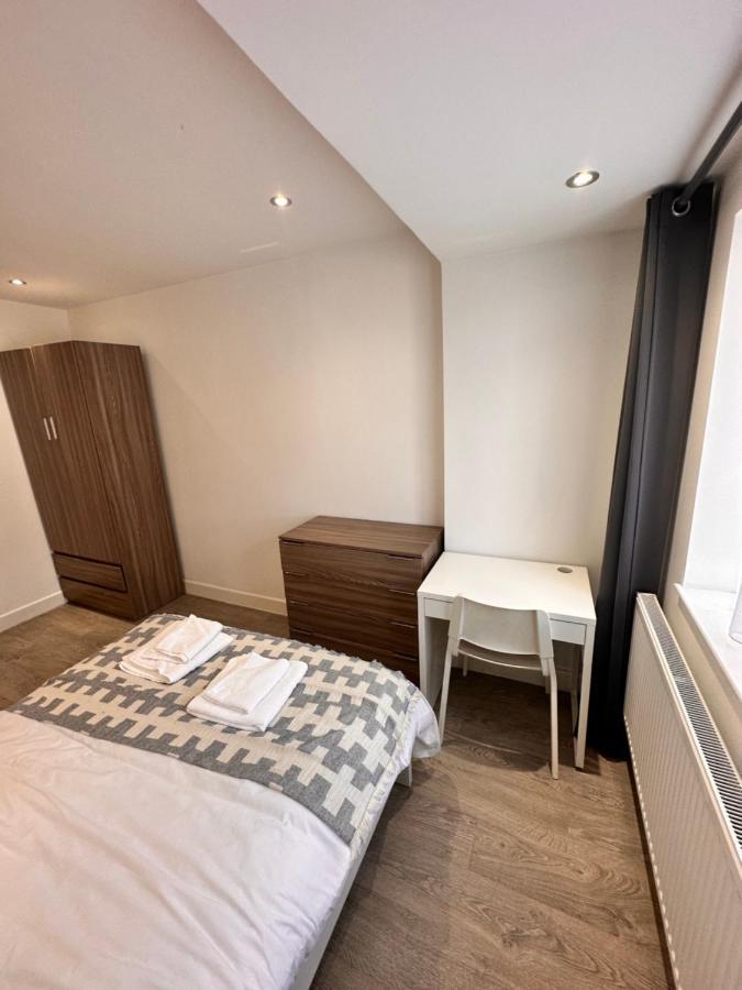Double And Single In Bromley By Bow