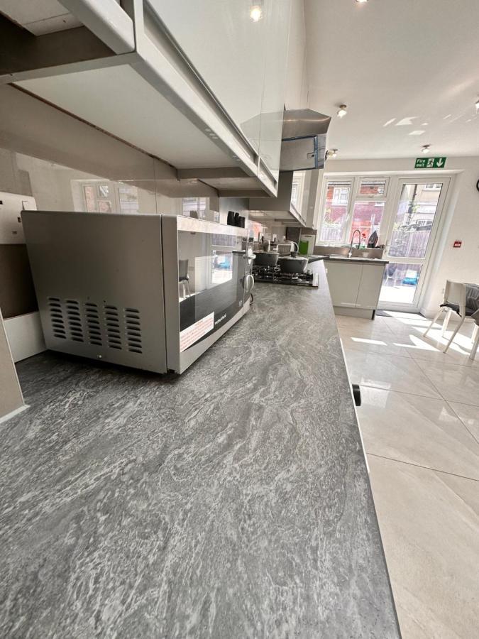 Double And Single In Bromley By Bow Pensión Londres