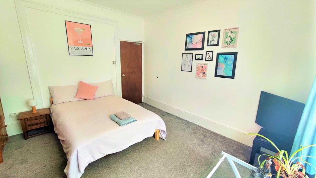 Guest house Solo London