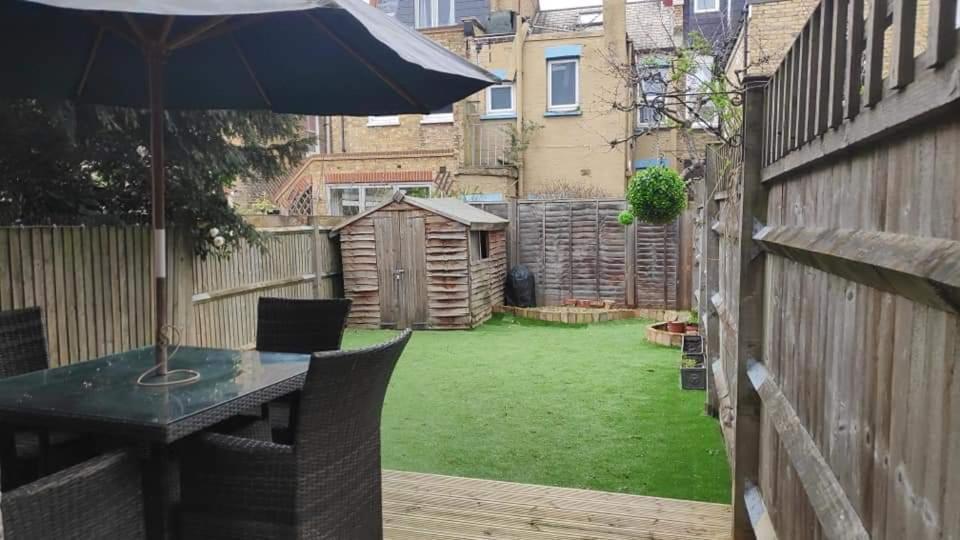 Apartment Fulham Fancy - Cosy 4 Bedroom With Garden Near Hammersmith And Fulham By The River ! *