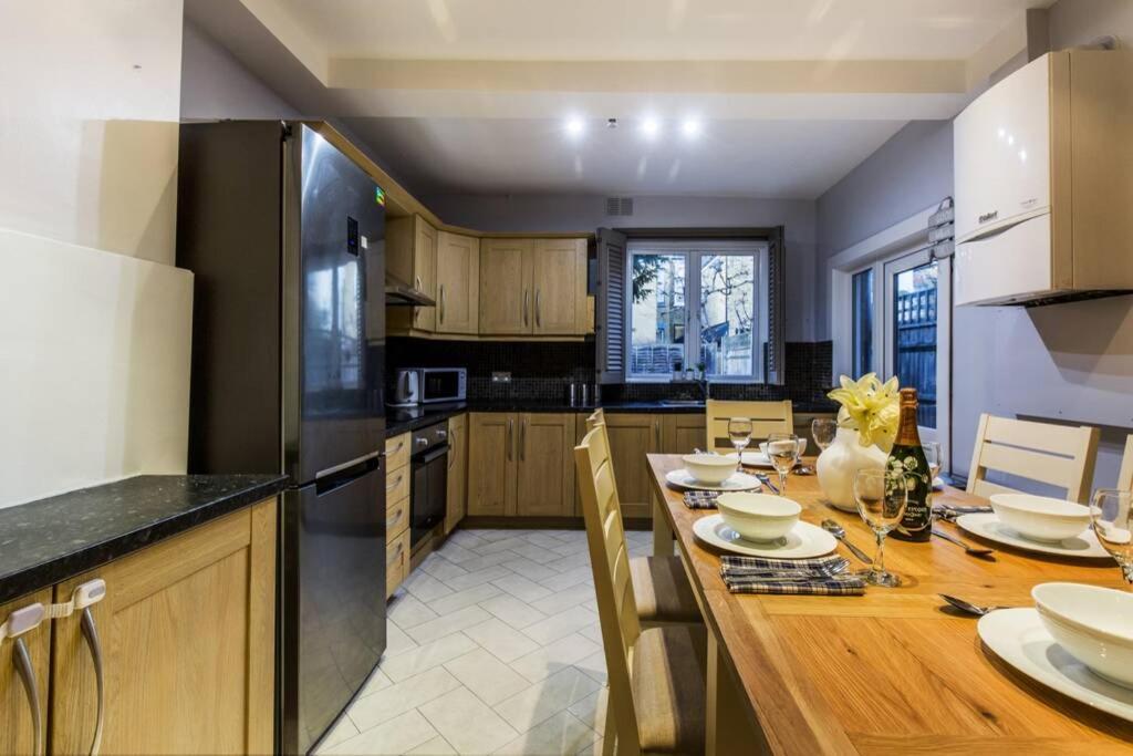 Apartment Fulham Fancy - Cosy 4 Bedroom With Garden Near Hammersmith And Fulham By The River !