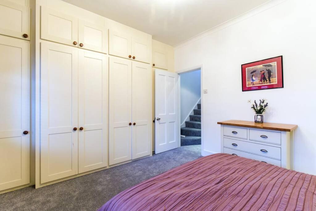 Apartment Fulham Fancy - Cosy 4 Bedroom With Garden Near Hammersmith And Fulham By The River !