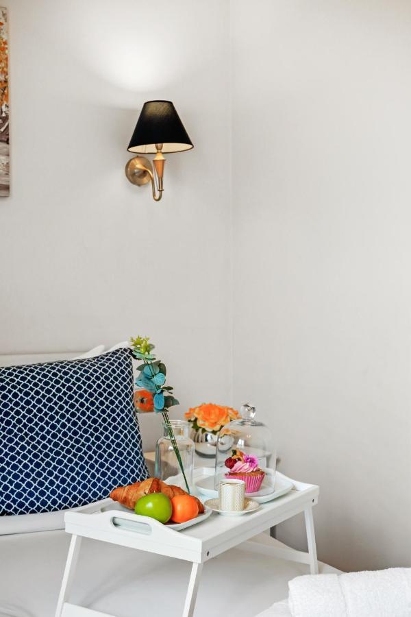 Dream Key Chelsea: Serviced With Netflix Apartment