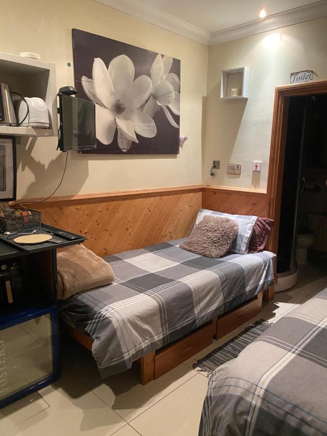 Big In London, Forest Hill Bed and breakfast