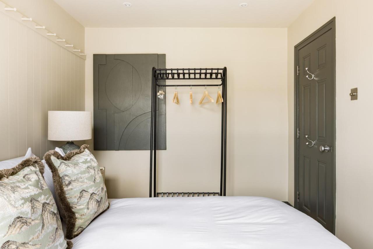 The North Kensington No2 * London