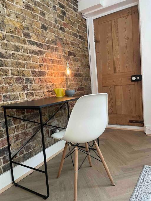 Beautiful Victorian House, Sleeps 12 Feriehus