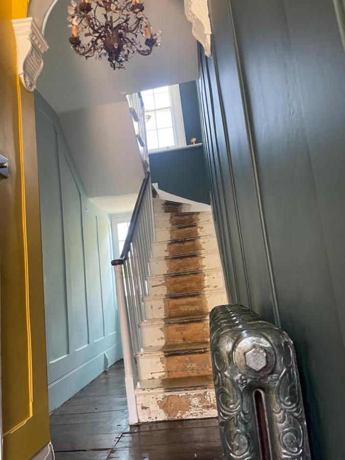 Beautiful Victorian House, Sleeps 12 Feriehus *