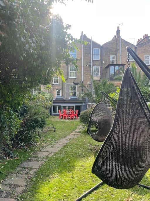 Feriehus Beautiful Victorian House, Sleeps 12