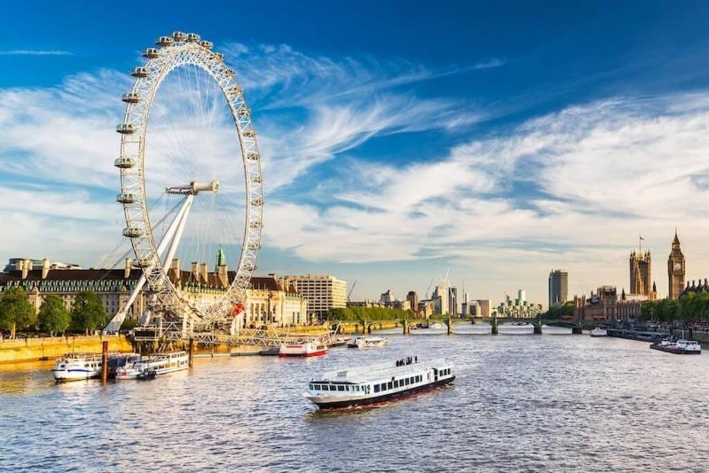 Apartment Modern Hyde Park With Private Entrance & Private Back Patio Near Bayswater & Paddington Stations London