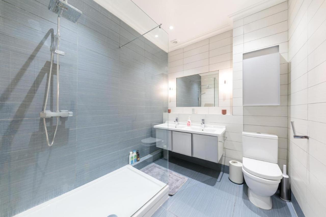 Apartment Bright & Spacious Modern 2 Bedroom