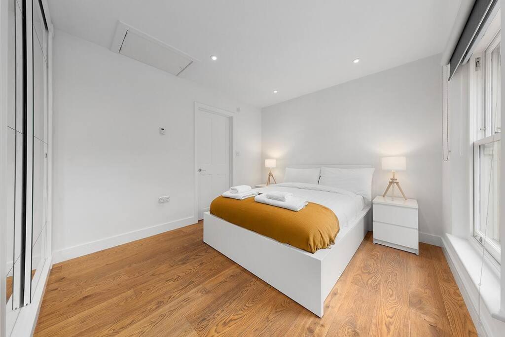 Flourish - The Annex - Dulwich Village Apartment London