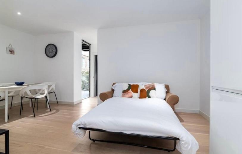 Privat overnatting Contemporary Overlooking Barrier Park London