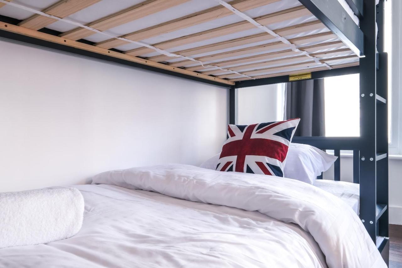 Quaint And Spacious Piccadilly Sleep 6 Vrd London