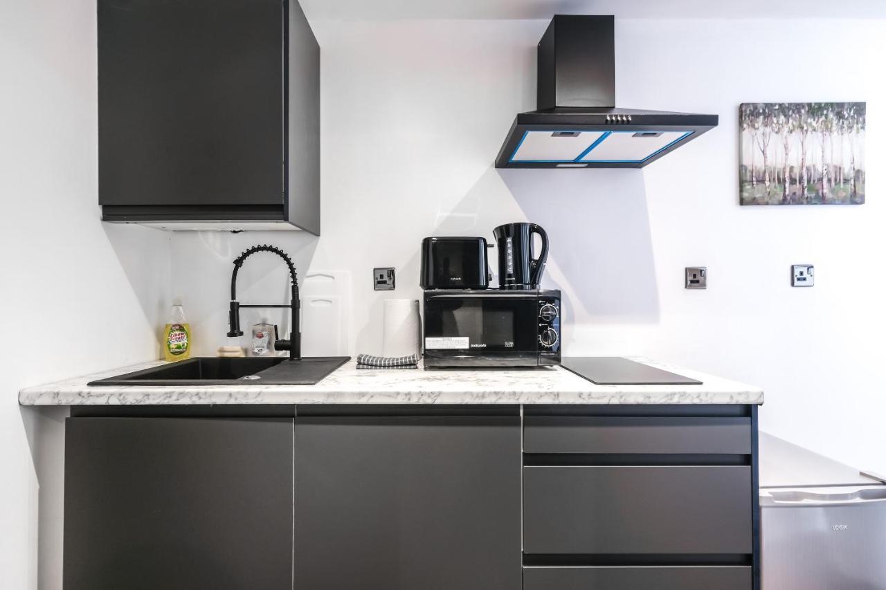 Apartment Quaint And Spacious Piccadilly Sleep 6 Vrd London