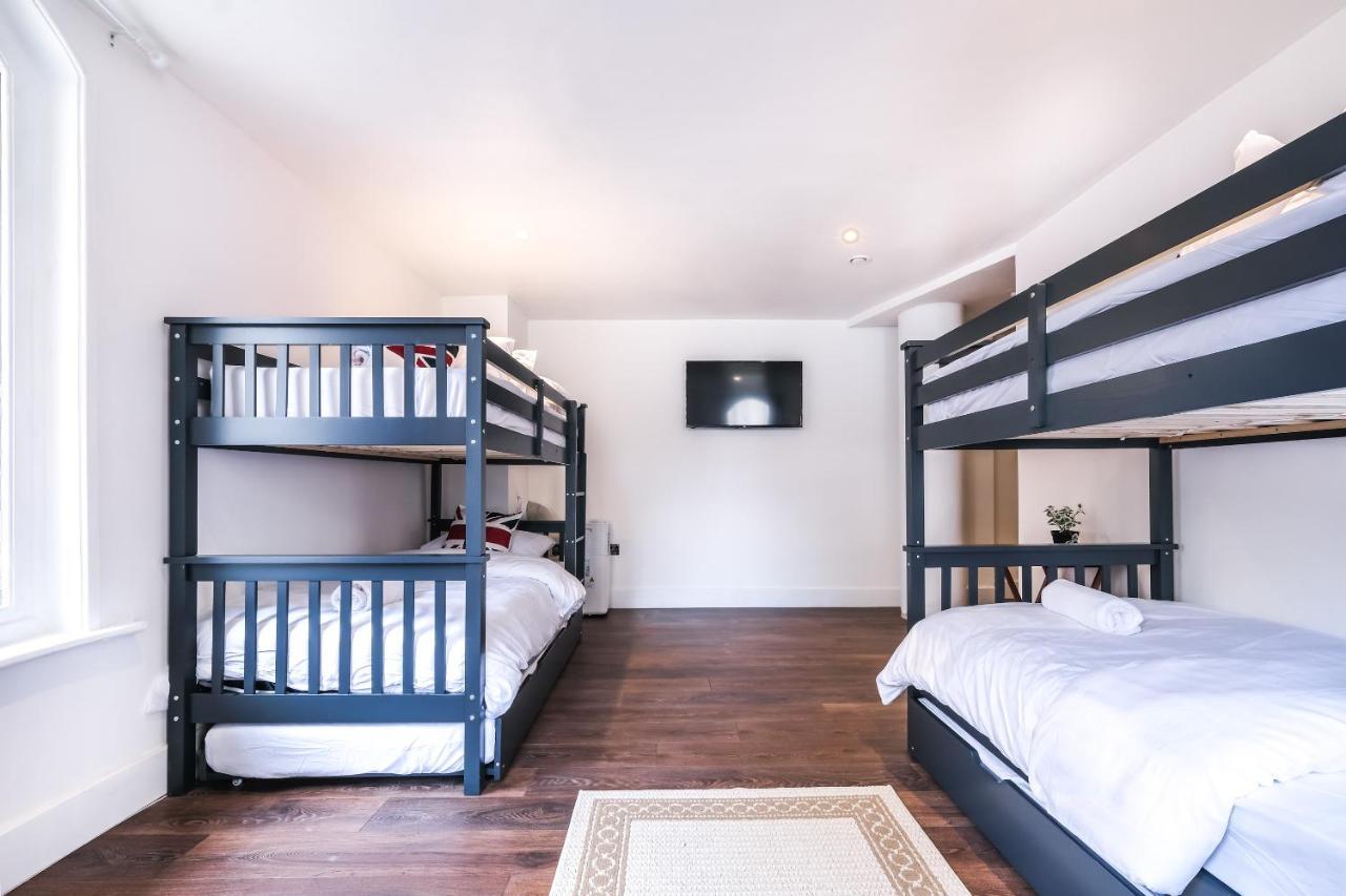 Quaint And Spacious Piccadilly Sleep 6 Vrd London