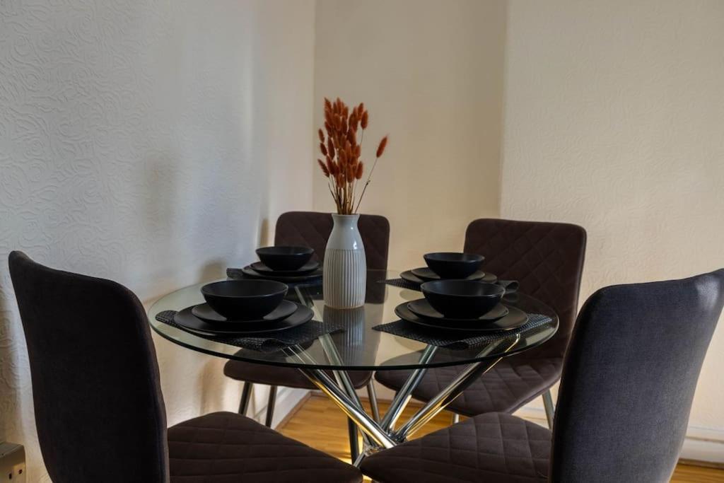 Pristine 3 Beds Hackney E9 Apartamento *