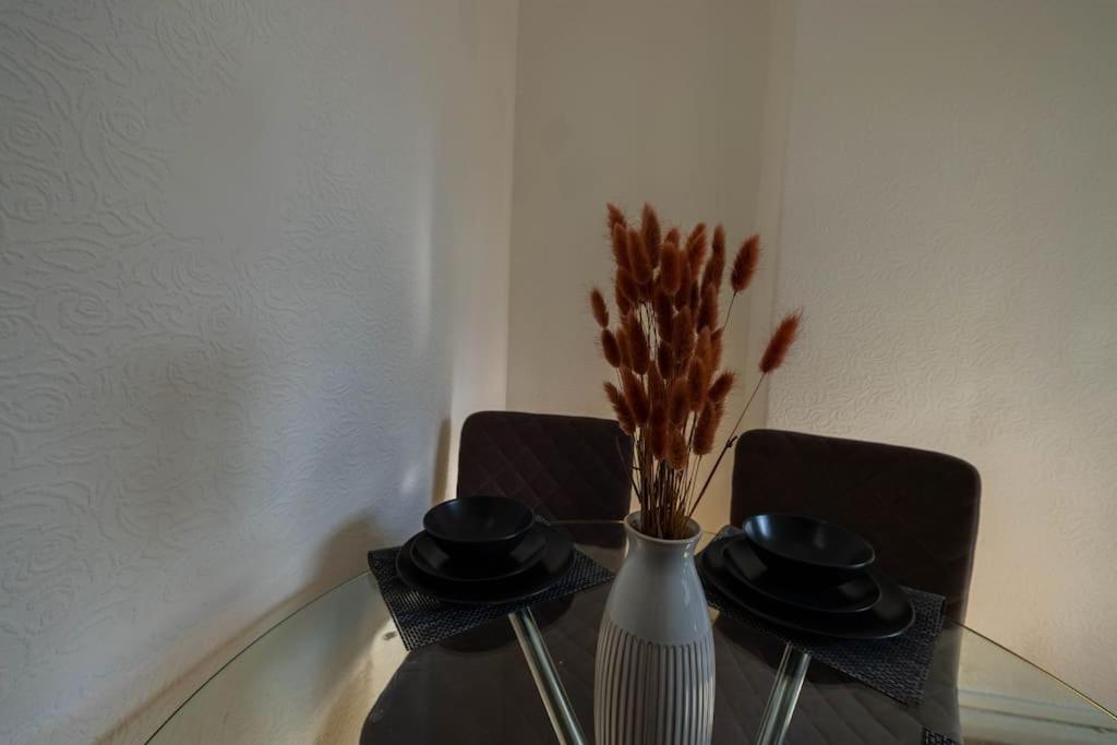 Apartamento Pristine 3 Beds Hackney E9