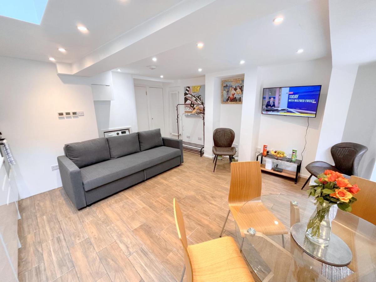 Leilighet Two Bedroom Flat With Private Patio In Battersea